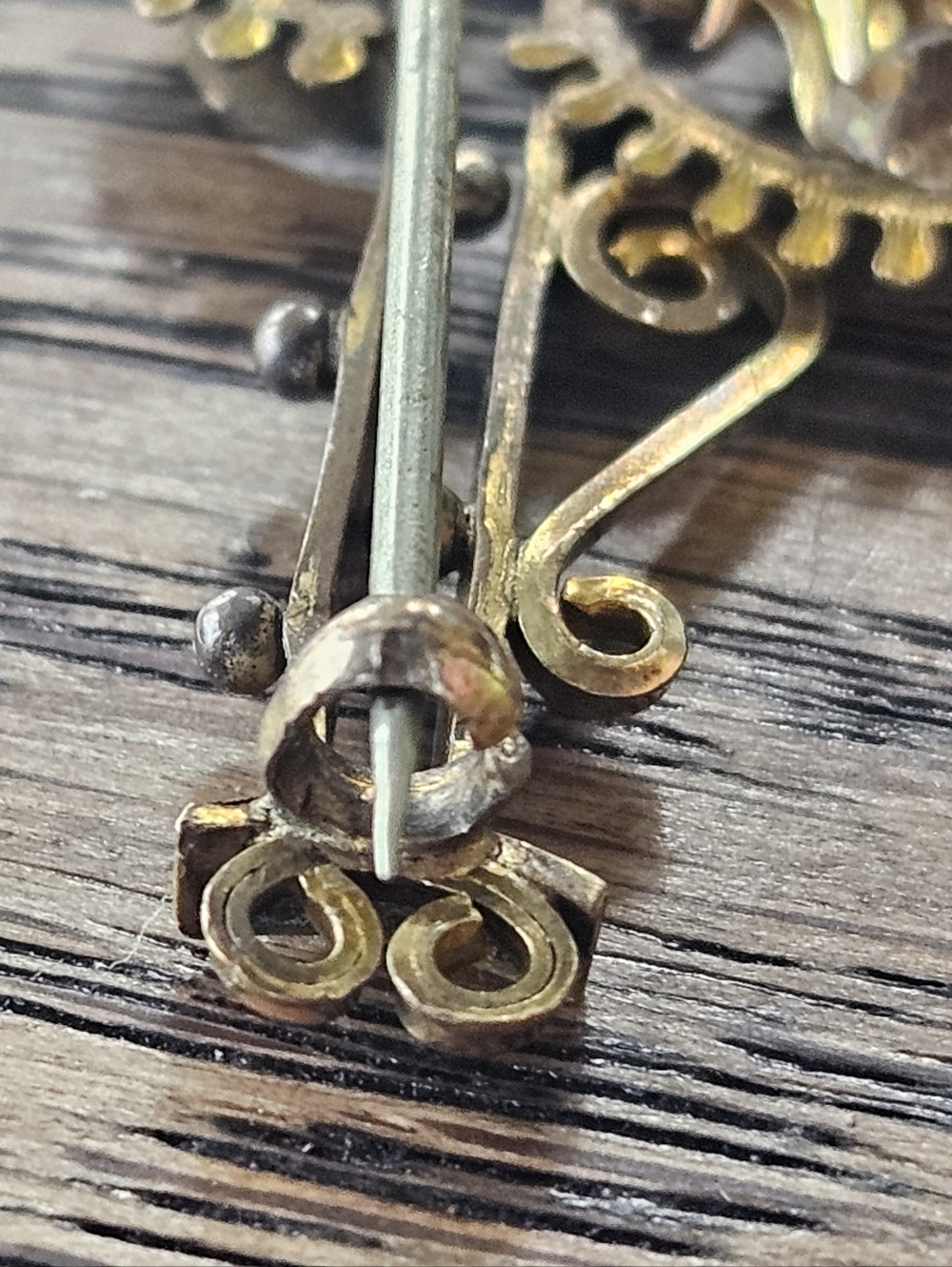 Antique Edwardian Gold Bar Brooch with Stone Unmarked - Picture 5 of 8